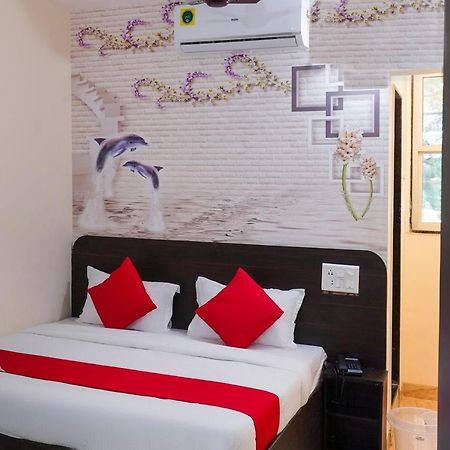 Oyo Flagship 68474 Hotel Viraj Pune Eksteriør billede