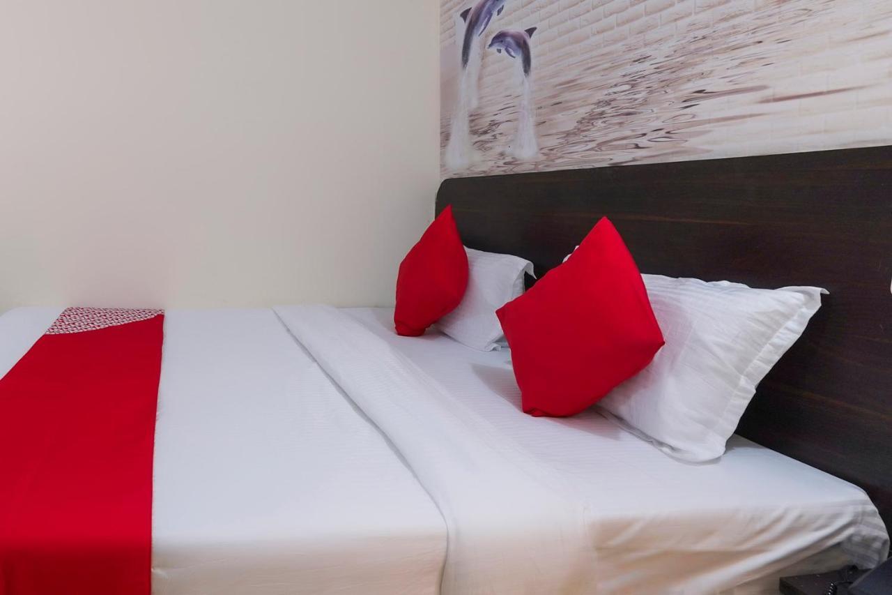 Oyo Flagship 68474 Hotel Viraj Pune Eksteriør billede