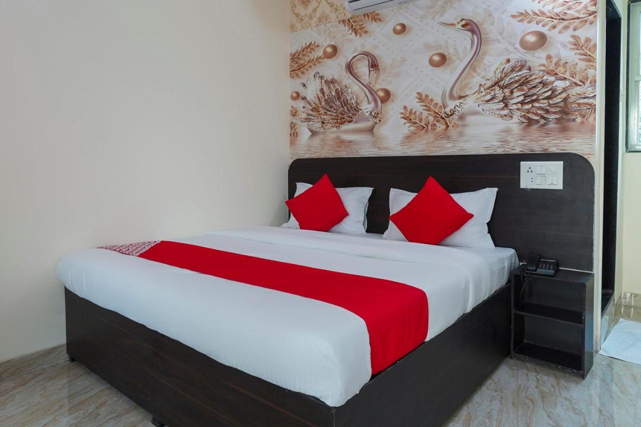 Oyo Flagship 68474 Hotel Viraj Pune Eksteriør billede