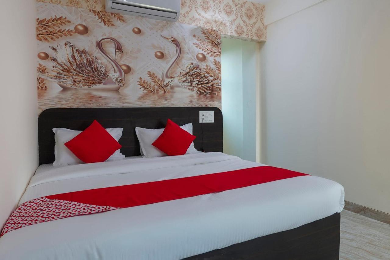 Oyo Flagship 68474 Hotel Viraj Pune Eksteriør billede